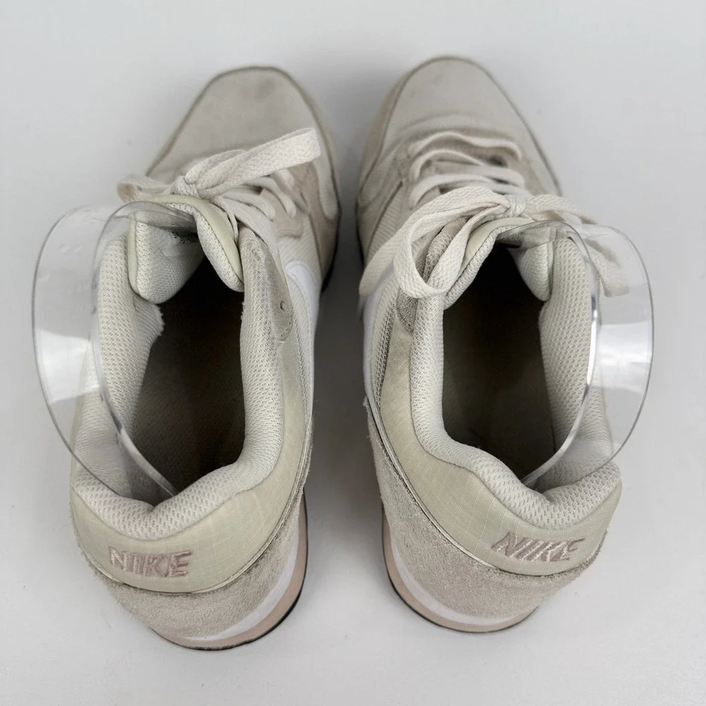 Nike MD Runner 2 Women's Sneakers Athletic Shoes‎ Running Size 9 Ivory White